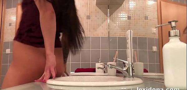  Watch Me Piss Twice In My Amateur Movie!